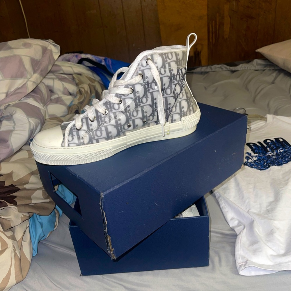 I’m sellin a Christian Dior short and Christian Dior shoes. shoes are a size 10